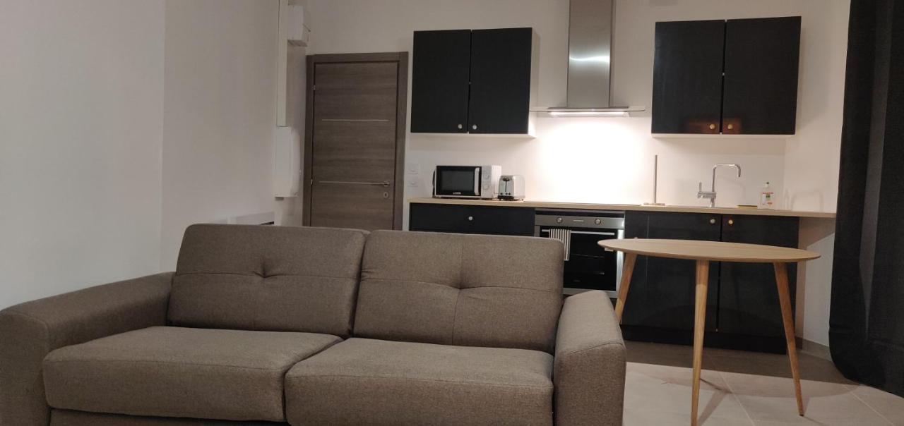 Appartement Confort Equipe Au Coeur De Béziers Exterior foto