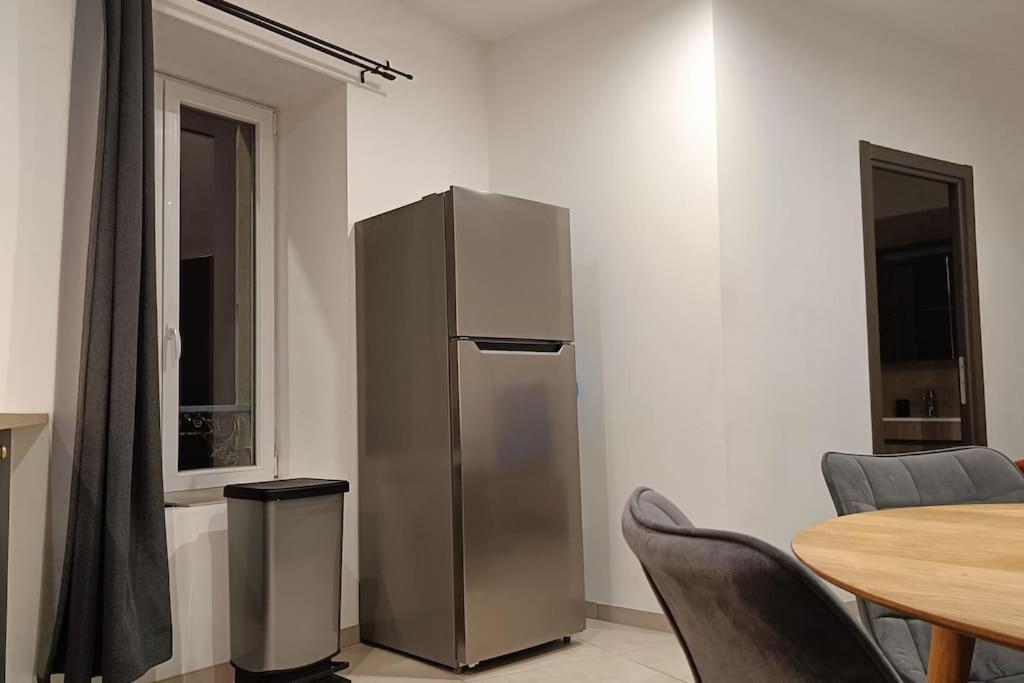 Appartement Confort Equipe Au Coeur De Béziers Exterior foto